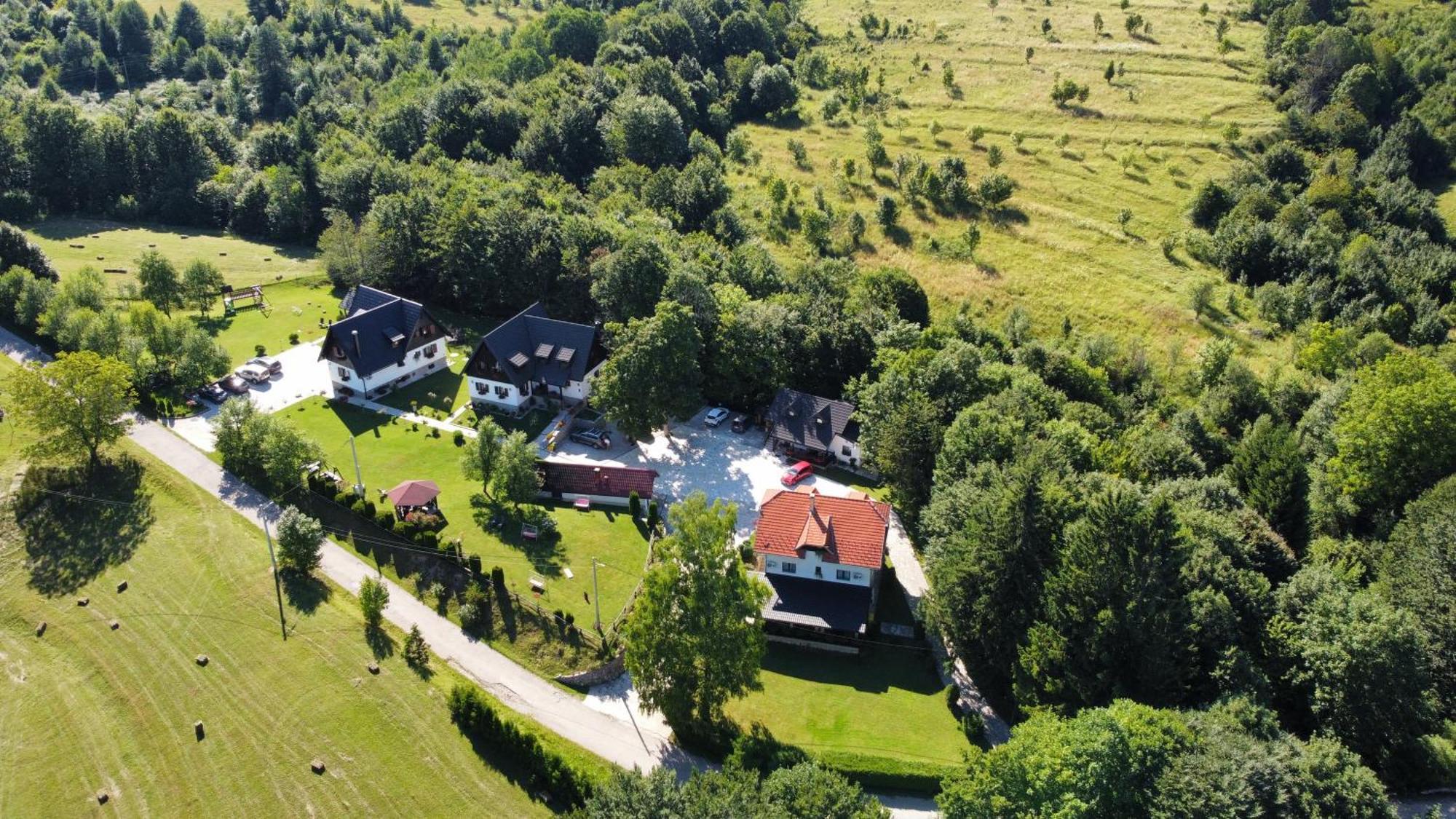 فندق بنسيون بريزا Plitvička Jezera المظهر الخارجي الصورة