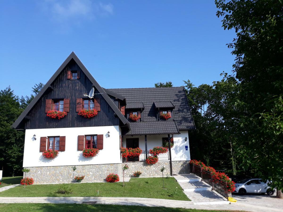 فندق بنسيون بريزا Plitvička Jezera المظهر الخارجي الصورة