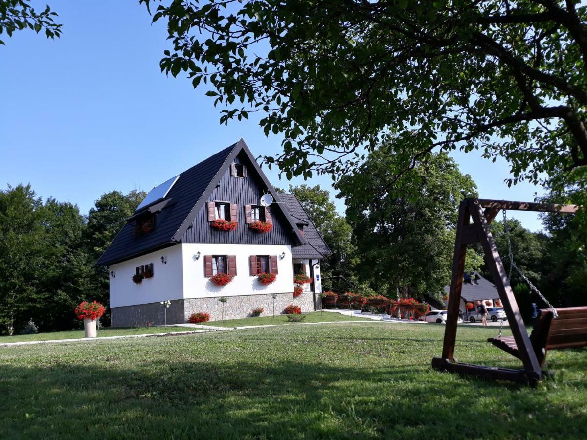 فندق بنسيون بريزا Plitvička Jezera المظهر الخارجي الصورة